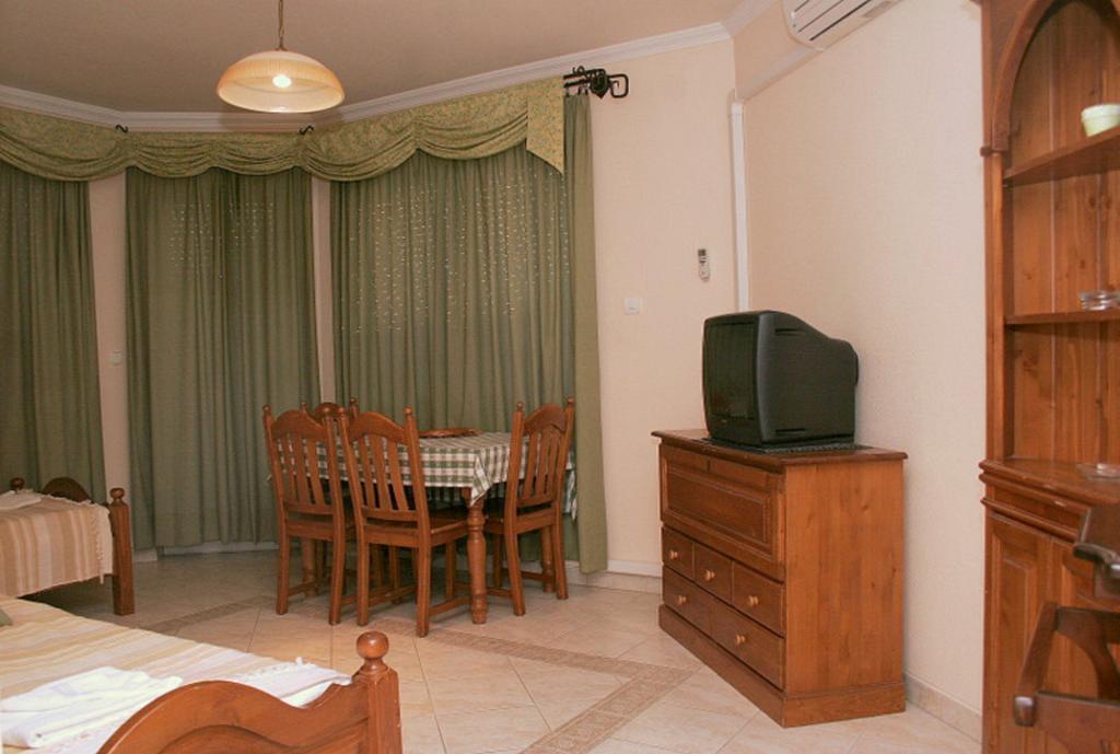 Margareta Apartmanhaz Apartment Hajduszoboszlo Bilik gambar